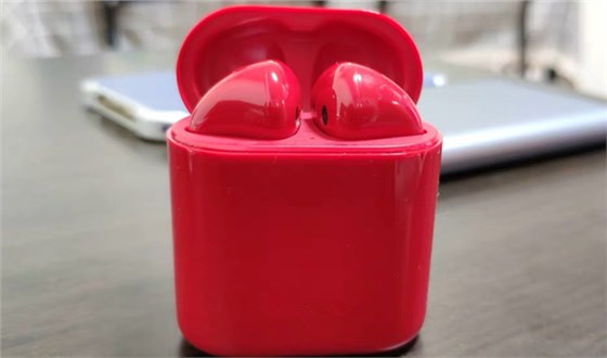博騰納藍(lán)牙耳機(jī)模具廠：堅(jiān)持以質(zhì)取勝，打造品質(zhì)耳機(jī)外殼