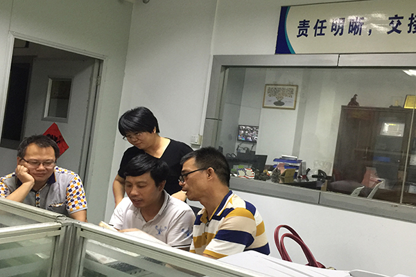 珠三角塑膠模具定制廠家，就是省心省力還省時?。?！